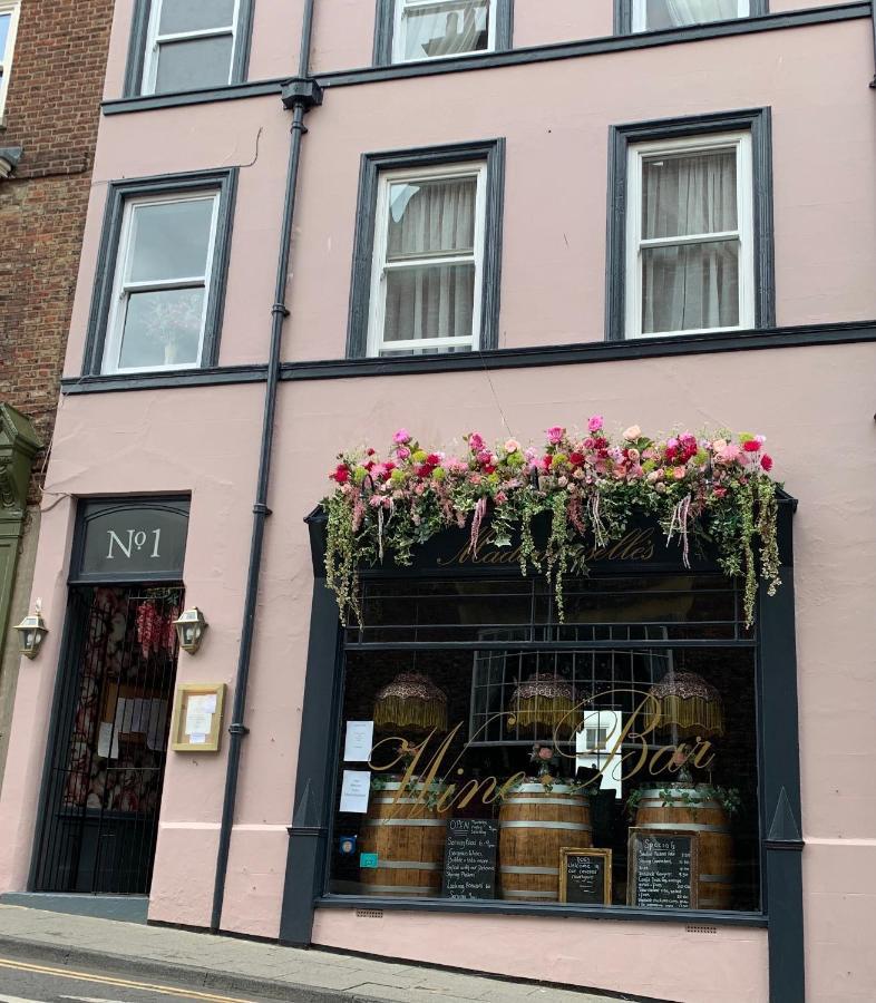 Mademoiselle's Boutique