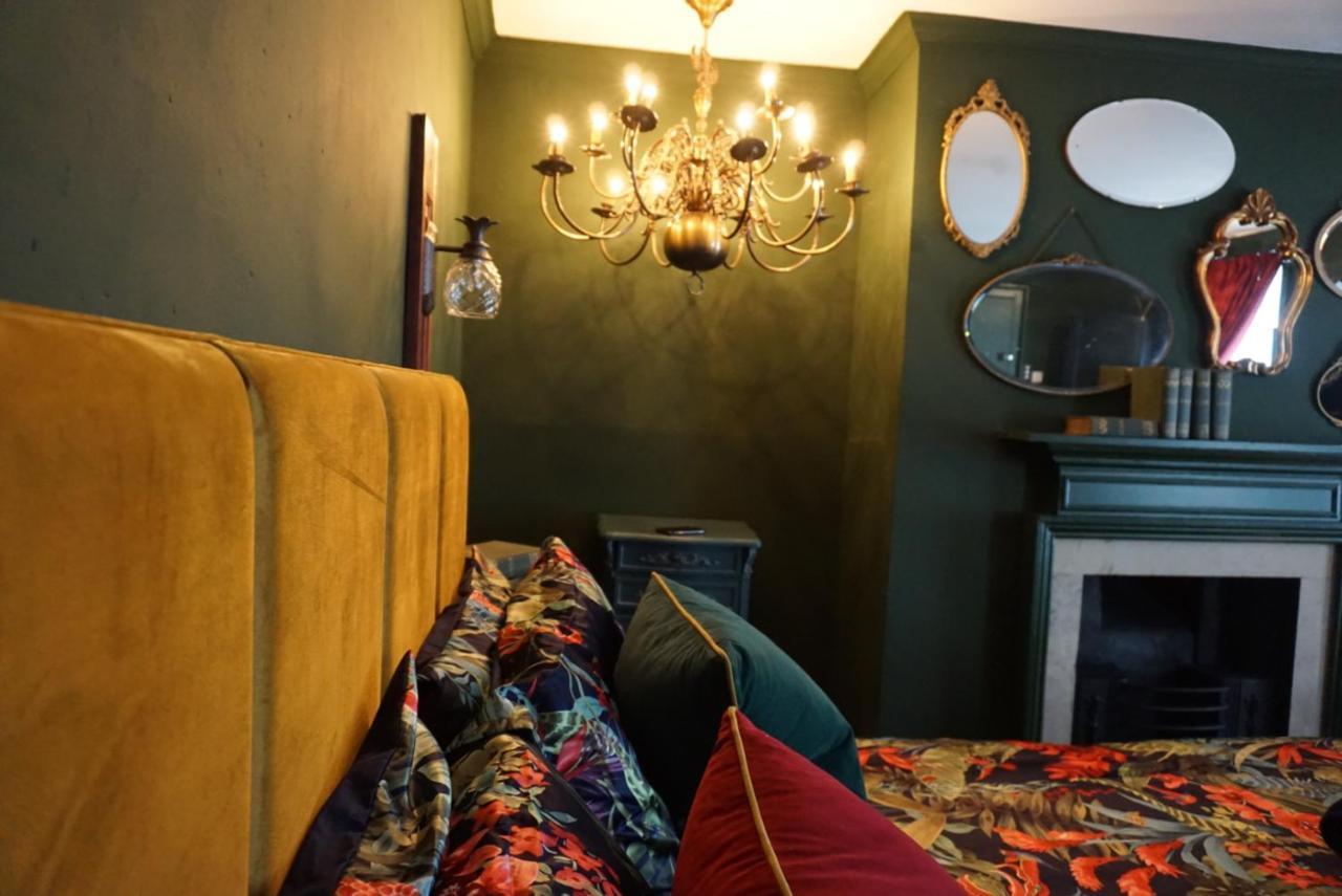 Mademoiselle's Boutique Apartment Whitby